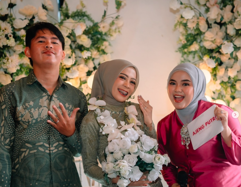 Sumber : @mc_ajengputri