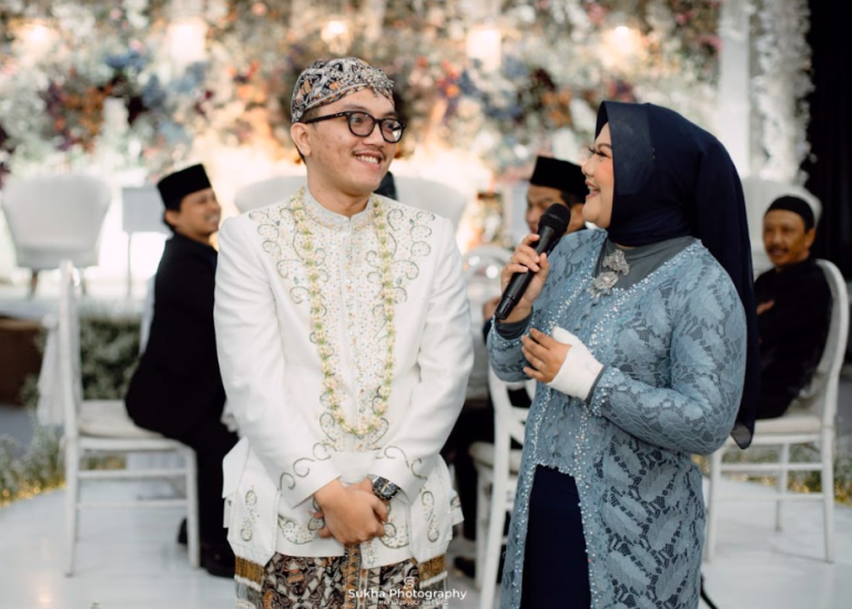 https://pembawaacara.com/
